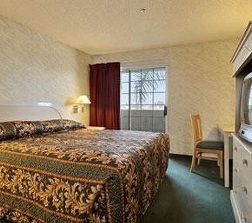 Ramada by Wyndham South El Monte