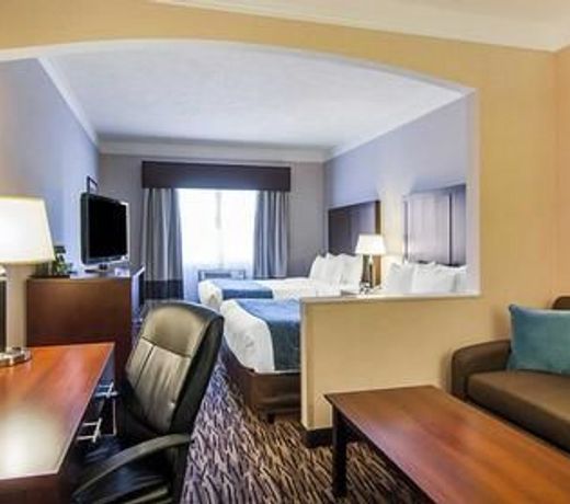 Comfort Suites