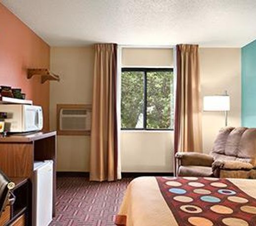 Super 8 By Wyndham Salem