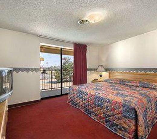 Super 8 by Wyndham Springdale AR