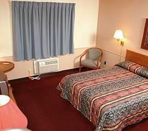 East Grand Inn