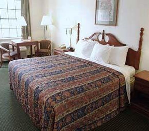 Days Inn by Wyndham Orange
