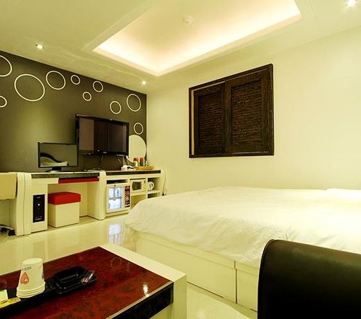 Wa Hotel