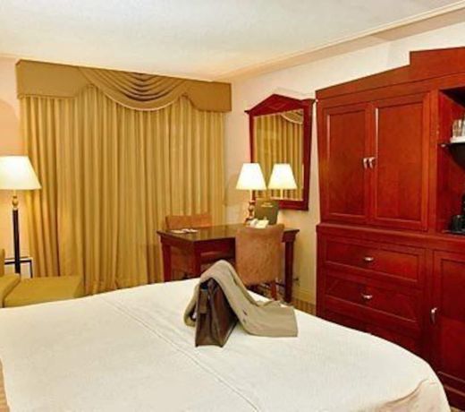 DoubleTree by Hilton Torrance - South Bay