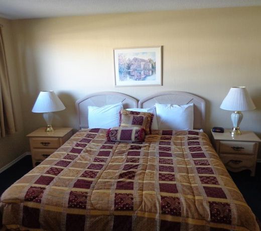 Ocean Shores Inn & Suites