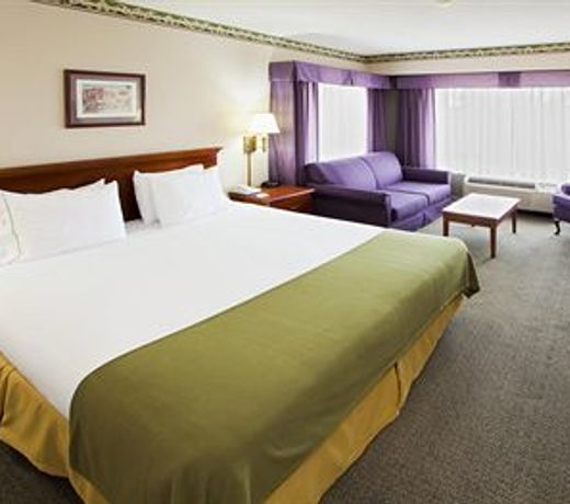 Round Hill Inn