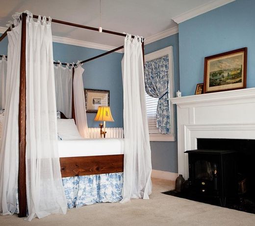 Holladay House B&B