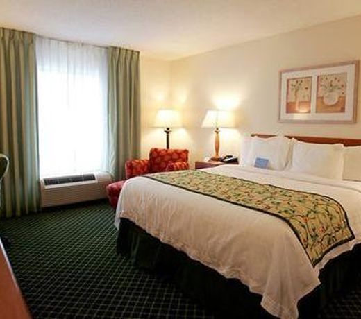 Fairfield Inn and Suites by Marriott South Boston