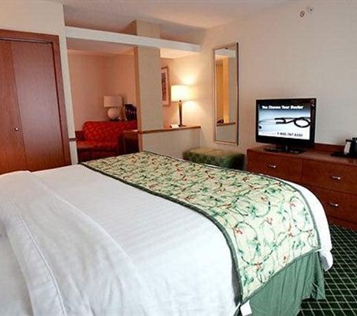 Fairfield Inn and Suites by Marriott South Boston