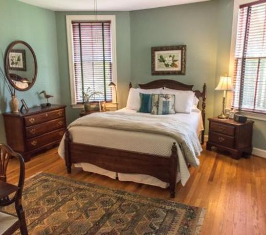 Charles Bass House Bed & Breakfast