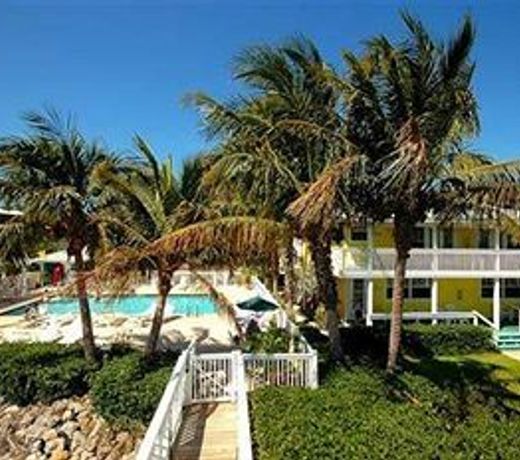 Tradewinds Beach Resort