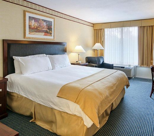 Clarion Inn & Suites New Hope-Lambertville