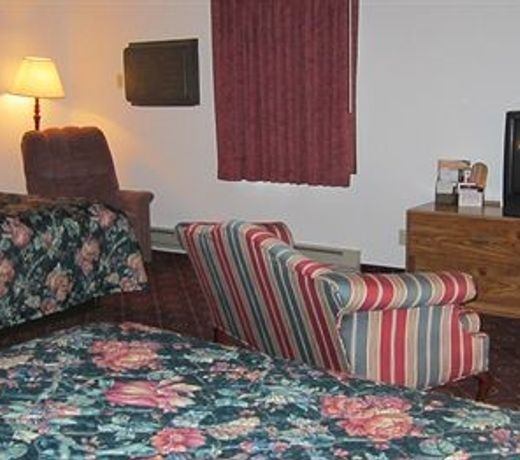 Blackstone Lodge and Suites