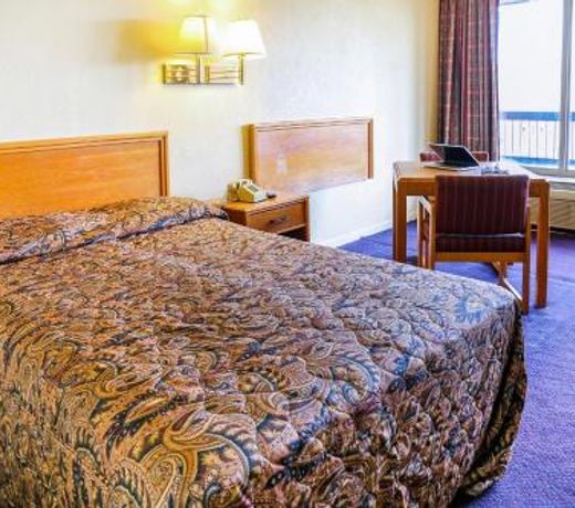 SPRINGWOOD HOTEL, Opelika I-85 Columbus Pkwy