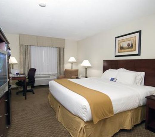 Holiday Inn Express Warrenton, an IHG Hotel