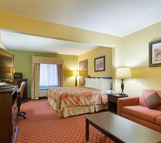 Motel 6-Valley Center, KS