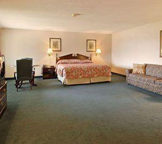 Ramada by Wyndham Vandalia