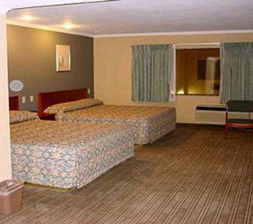 Days Inn by Wyndham West Covina