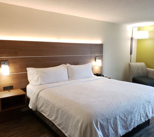 Holiday Inn Express Edgewood-I-95 Hotel