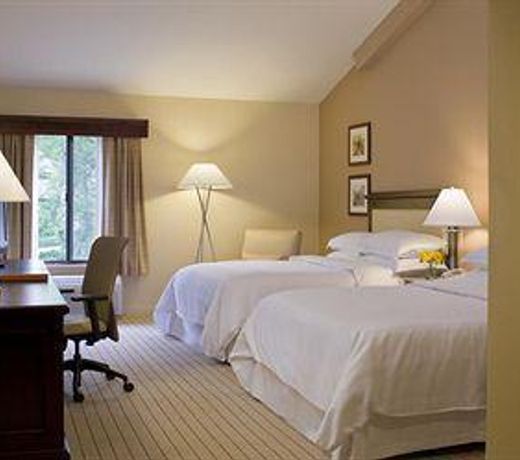 Merriweather Lakehouse Hotel, Autograph Collection