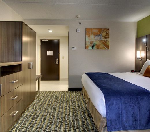 Best Western Plus New Englander