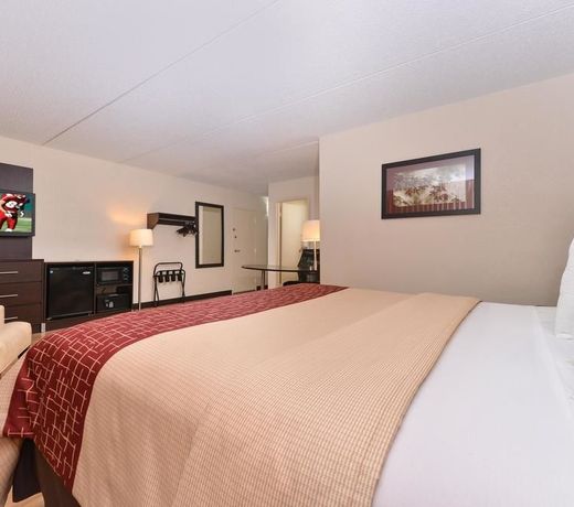 Red Roof Inn PLUS+ Boston - Woburn/ Burlington