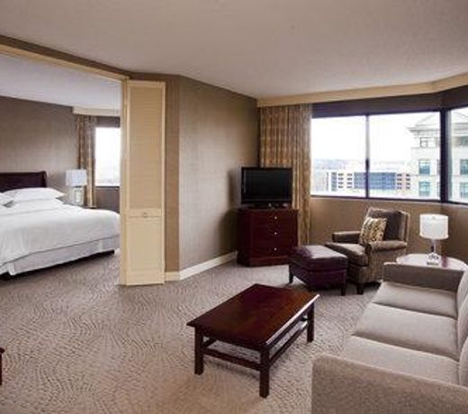 Sheraton Suites Wilmington Downtown