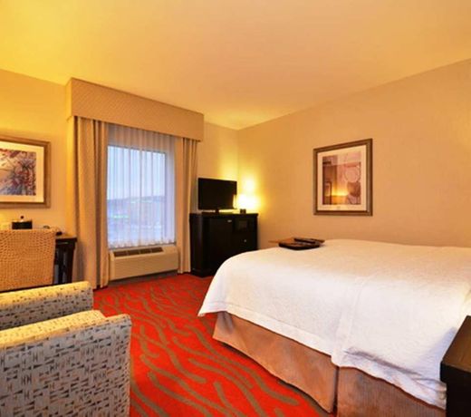 Hampton Inn and Suites Tulsa/Catoosa