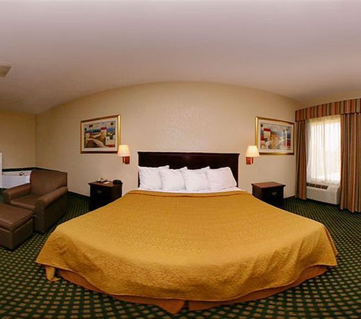 Econo Lodge Inn & Suites