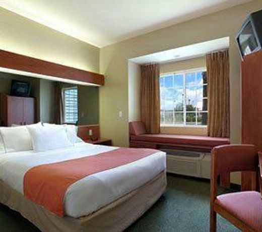 Microtel Inn and Suites - Zephyrhills