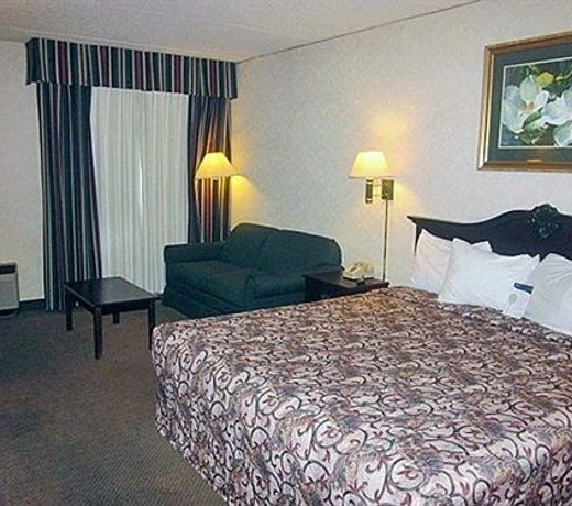 Travelodge by Wyndham Zanesville