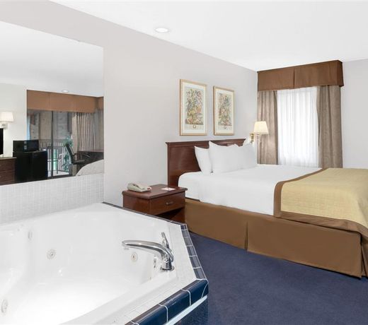 Baymont by Wyndham Zanesville