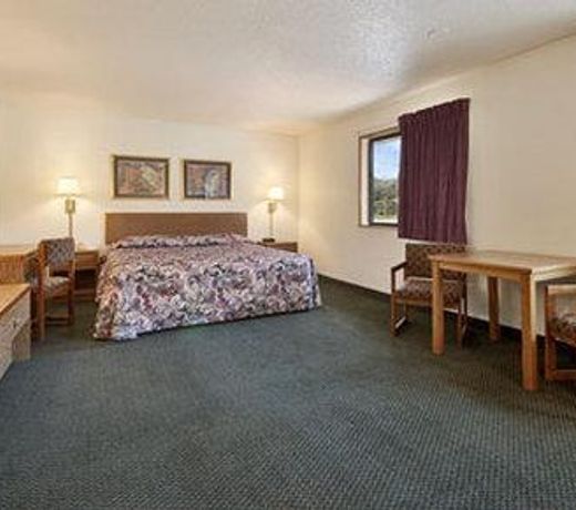 Super 8 by Wyndham Zanesville