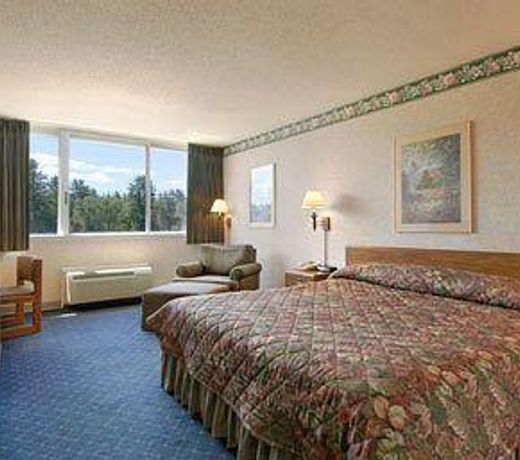 Ramada by Wyndham Grayling Hotel & Conference Center