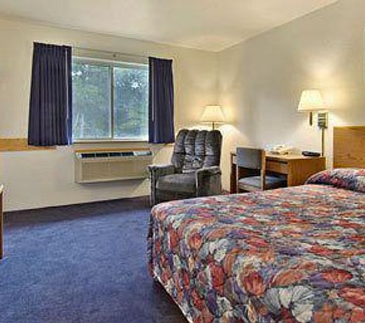 Super 8 by Wyndham Grayling