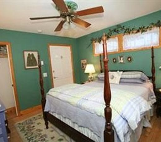 Azalea Inn Bed & Breakfast
