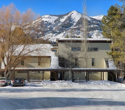 Aspens Condos Collection by JHRL