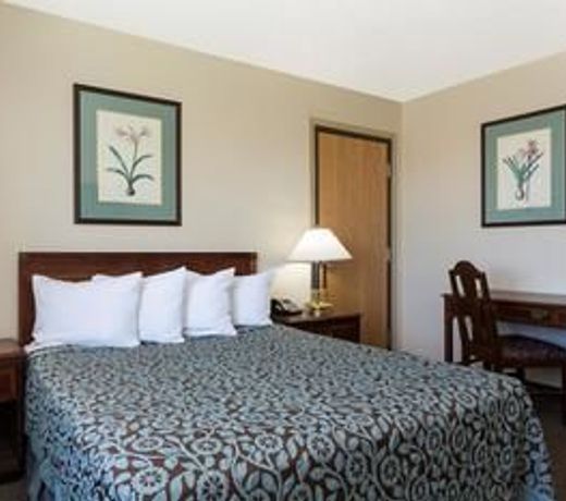 Days Inn by Wyndham Beaver
