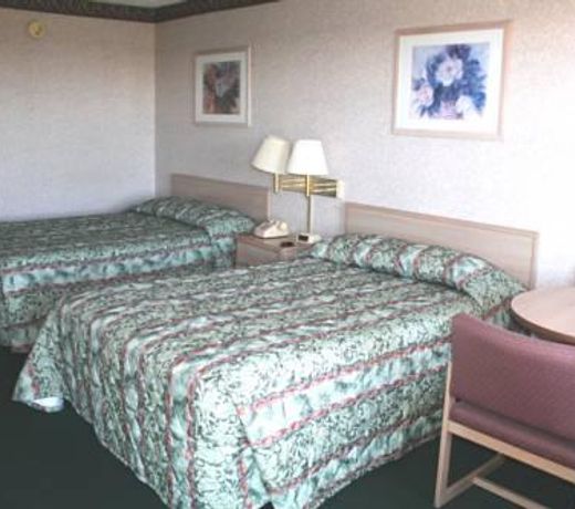Treasure Town Inn