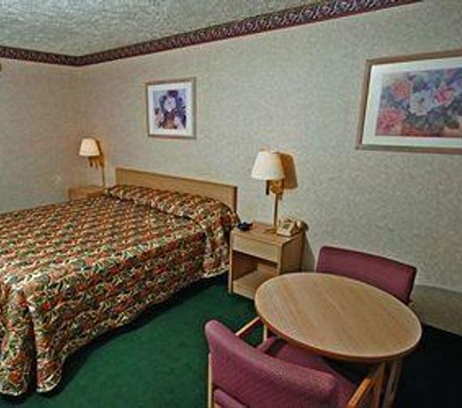 Treasure Town Inn