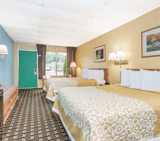 Days Inn by Wyndham Clayton