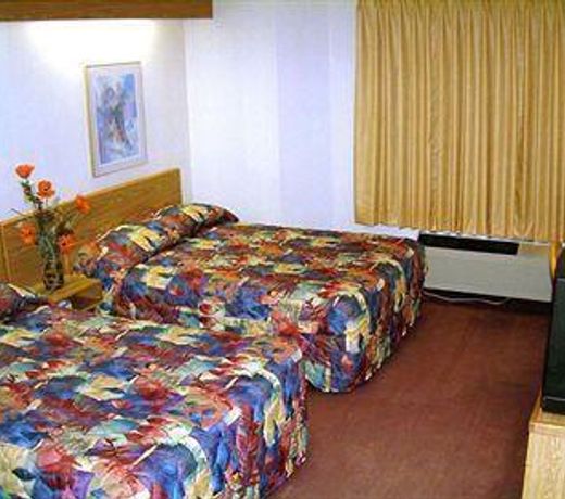 Select Stay Hotel