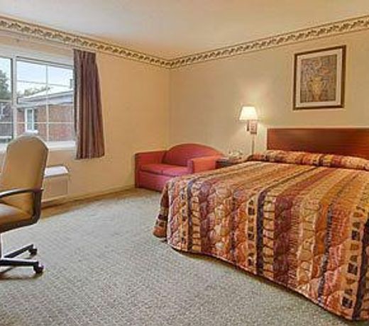 Days Inn by Wyndham Cleveland Lakewood
