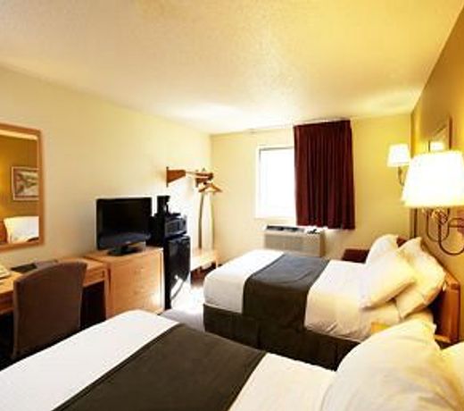 Super 8 by Wyndham Spirit Lake/Okoboji