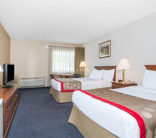 Ramada by Wyndham Strasburg