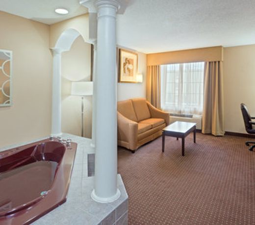Holiday Inn Express & Suites Ashtabula-Geneva, an IHG Hotel