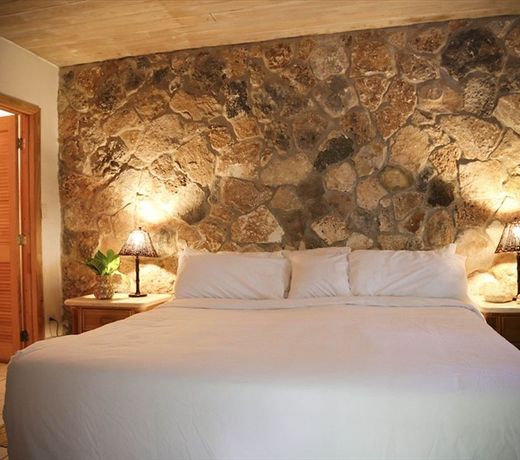 Tingum Village Hotel