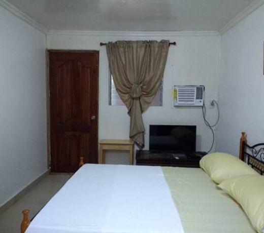 RedDoorz Plus @ Libaong Panglao Bohol