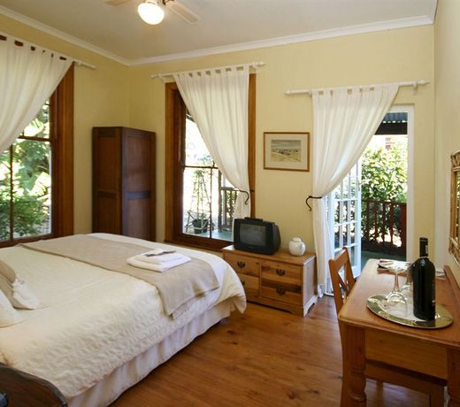 Rose Manor