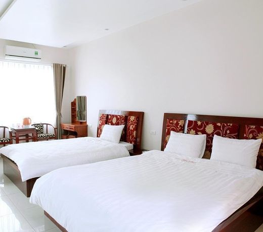 Ngoc Bach Hotel